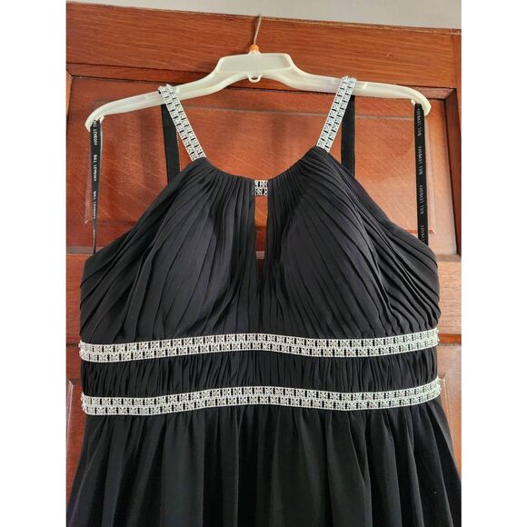 Bill Levkoff size 14 Black and Silver full length gown.  Stunning 😍 - Picture 3 of 11